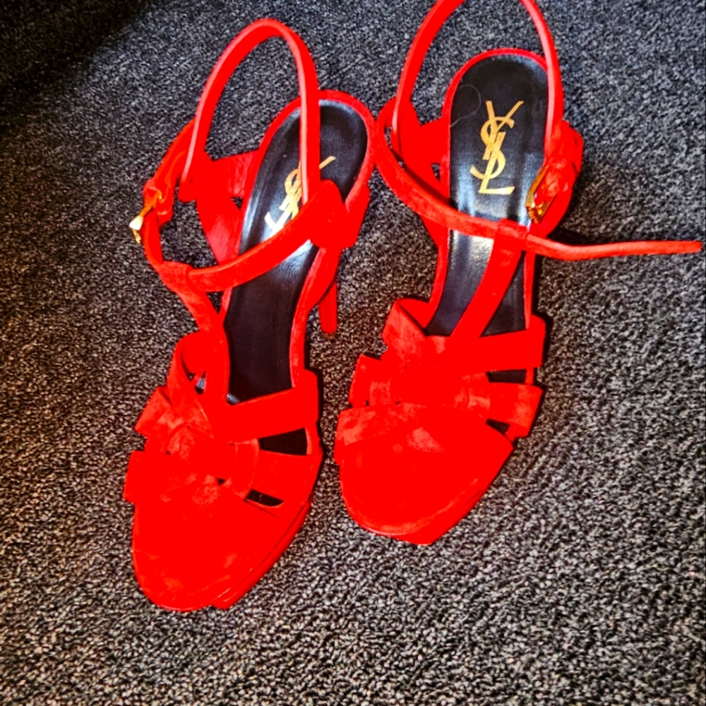A Fabulous pair of cherry red suede YSL platform heels - classic and luxurious.